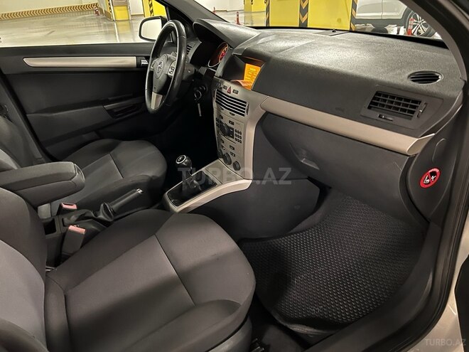Opel Astra 2008, 175,000 km - 1.4 l - Gəncə