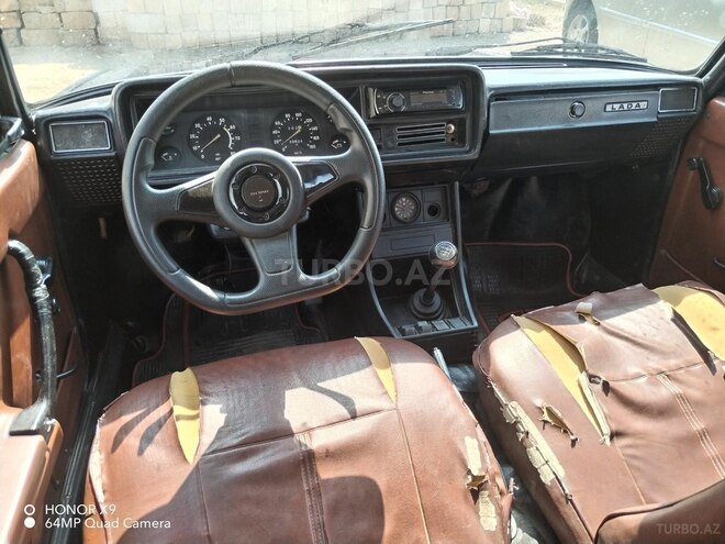 LADA (VAZ) 2105 1983, 30,000 km - 1.6 l - Şirvan