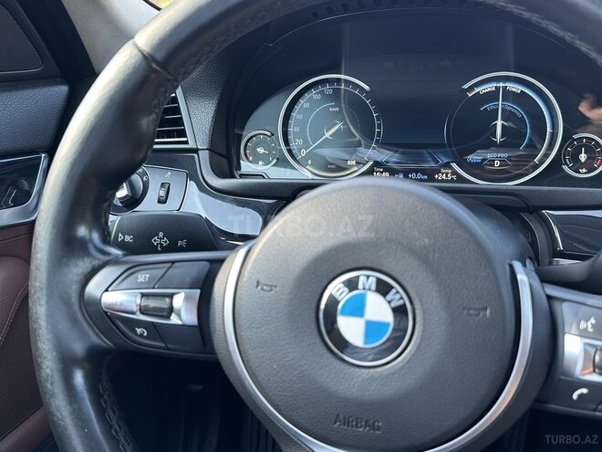 BMW 520 2015, 225,000 km - 2.0 л - Bakı