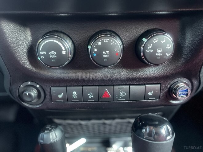 Jeep Wrangler 2015, 144,000 km - 3.6 l - Bakı