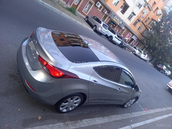 Hyundai Elantra 2015, 197,576 km - 1.8 l - Bakı