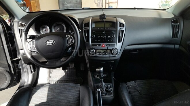 Kia Ceed 2008, 258,000 km - 1.4 л - Qusar