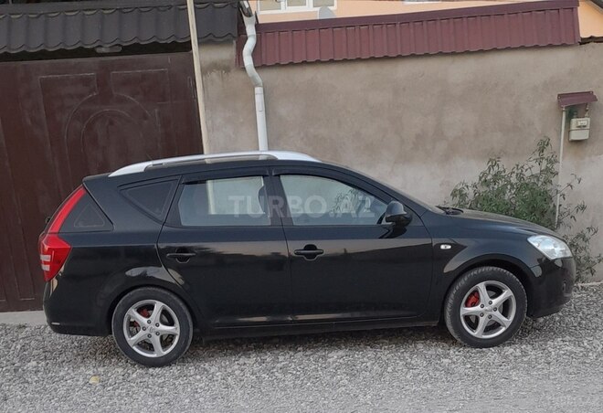 Kia Ceed 2008, 258,000 km - 1.4 л - Qusar