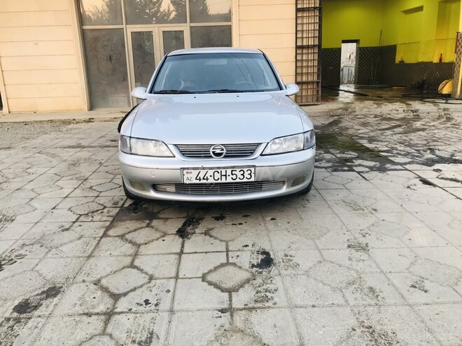 Opel Vectra 1998, 23,685 km - 1.6 l - Masallı