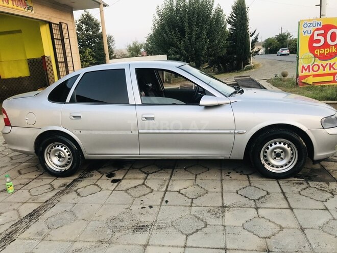 Opel Vectra 1998, 23,685 km - 1.6 l - Masallı