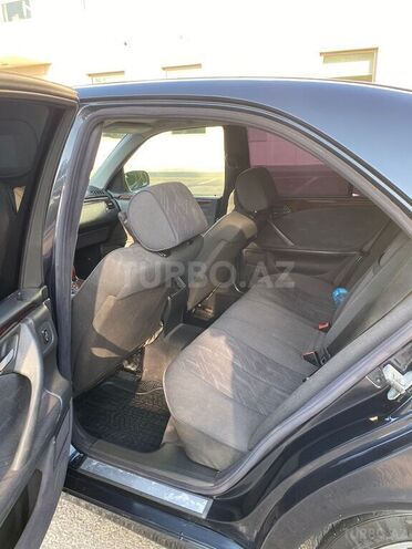 Mercedes E 270 2000, 426,787 km - 2.7 л - Tovuz