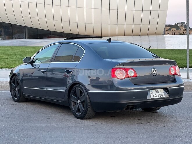 Volkswagen Passat 2010, 330,000 km - 2.0 л - Bakı