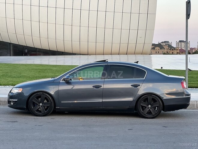 Volkswagen Passat 2010, 330,000 km - 2.0 л - Bakı