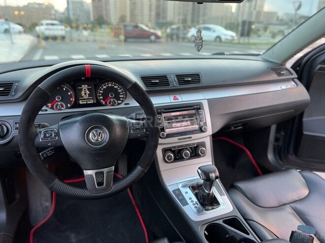Volkswagen Passat 2010, 330,000 km - 2.0 л - Bakı