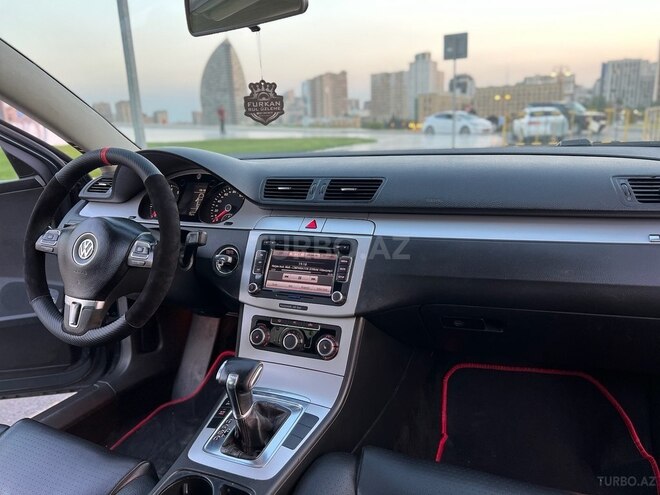 Volkswagen Passat 2010, 330,000 km - 2.0 л - Bakı