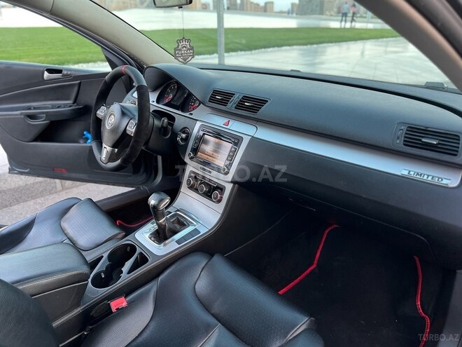 Volkswagen Passat 2010, 330,000 km - 2.0 л - Bakı