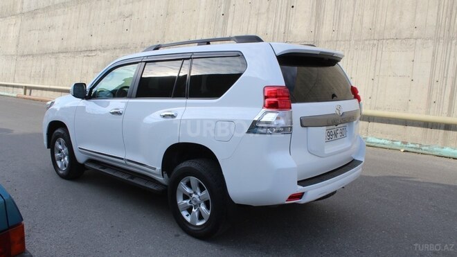 Toyota Prado 2015, 230,000 km - 2.8 л - Bakı