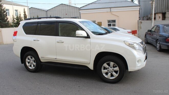 Toyota Prado 2015, 230,000 km - 2.8 л - Bakı