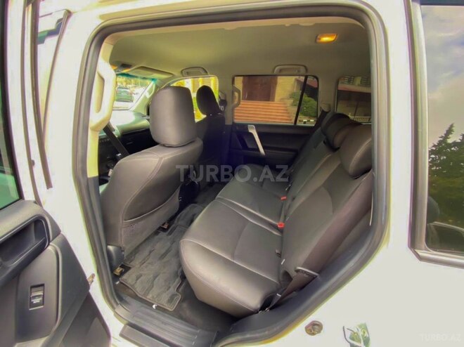 Toyota Prado 2015, 230,000 km - 2.8 л - Bakı