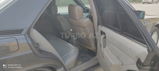 Mercedes 190 1993, 334,500 km - 2.3 l - Bakı