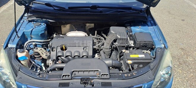Hyundai i30 2009, 279,000 km - 1.4 л - Sumqayıt