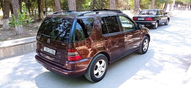 Mercedes ML 270 2001, 241,745 km - 2.7 l - Sumqayıt