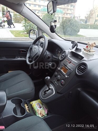 Kia Carens 2008, 259,000 km - 2.0 л - Yevlax