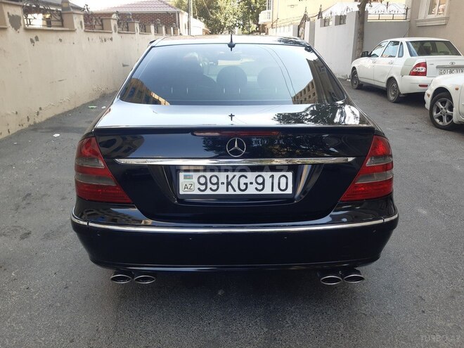 Mercedes E 320 2004, 245,000 km - 3.2 l - Bakı