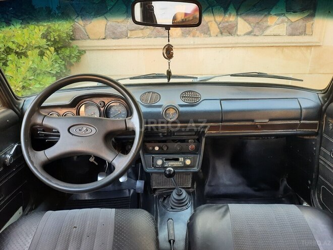 LADA (VAZ) 2106 1989, 200,000 km - 1.6 л - Salyan