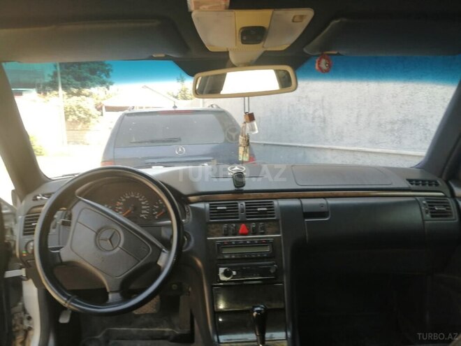 Mercedes E 230 1997, 220,000 km - 2.3 л - Göyçay