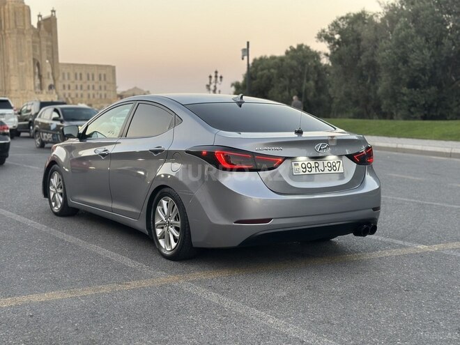 Hyundai Elantra 2015, 284,682 km - 1.8 l - Bakı