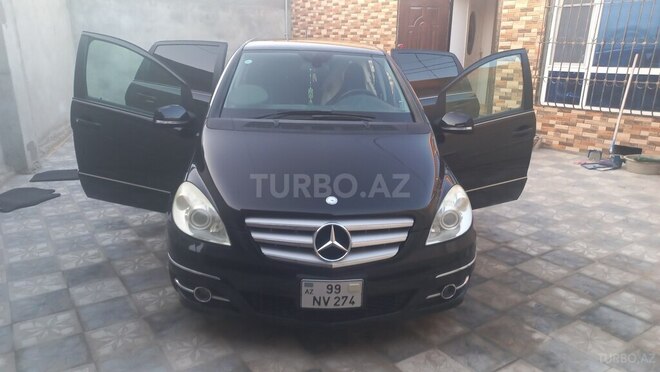 Mercedes B 180 2010, 166,880 km - 1.7 l - Bakı