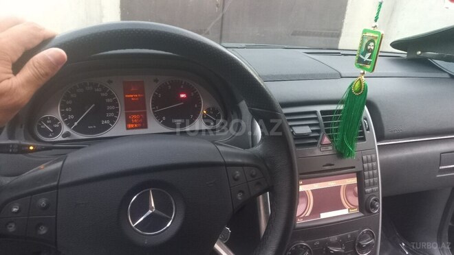 Mercedes B 180 2010, 166,880 km - 1.7 l - Bakı