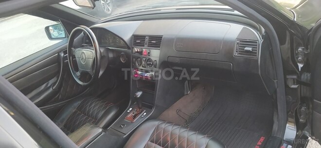 Mercedes C 200 1998, 331,570 km - 2.0 л - Bakı