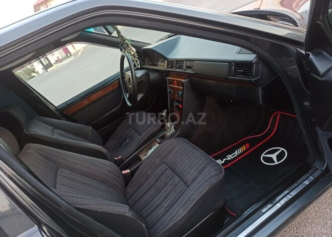 Mercedes E 200 1991, 324,800 km - 2.0 л - Bakı