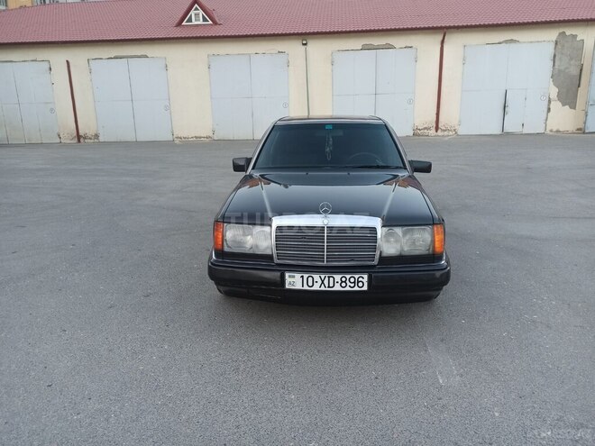 Mercedes E 200 1991, 324,800 km - 2.0 л - Bakı