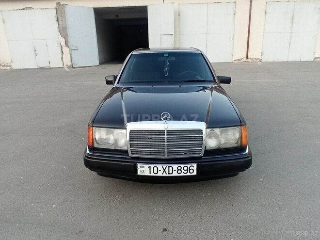 Mercedes E 200 1991, 324,800 km - 2.0 л - Bakı