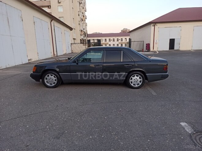 Mercedes E 200 1991, 324,800 km - 2.0 л - Bakı