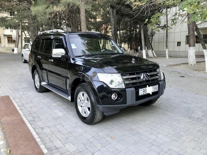 Mitsubishi Pajero 2007, 210,000 km - 3.8 l - Bakı