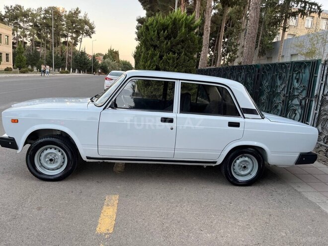 LADA (VAZ) 2107 2009, 11,730 km - 1.5 l - Salyan