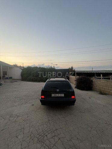 Mercedes C 220 2001, 418,781 km - 2.2 l - Şamaxı