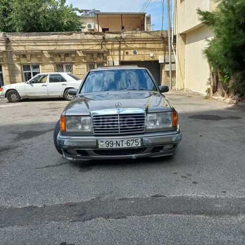 Mercedes E 230 1988, 278,000 km - 2.0 l - Bakı