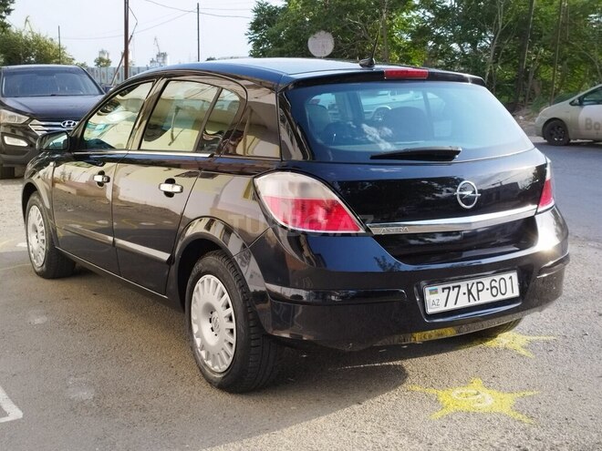 Opel Astra 2006, 200,000 km - 1.4 l - Bakı