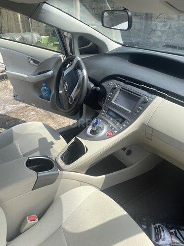 Toyota Prius 2014, 220,000 km - 1.8 l - Bakı