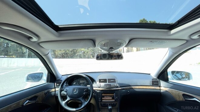 Mercedes E 220 2007, 223,000 km - 2.2 l - Sumqayıt