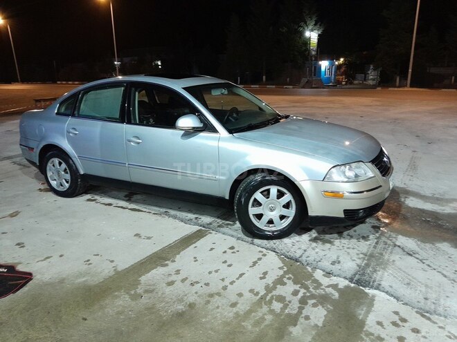 Volkswagen Passat 2003, 275,000 km - 1.8 л - Lənkəran