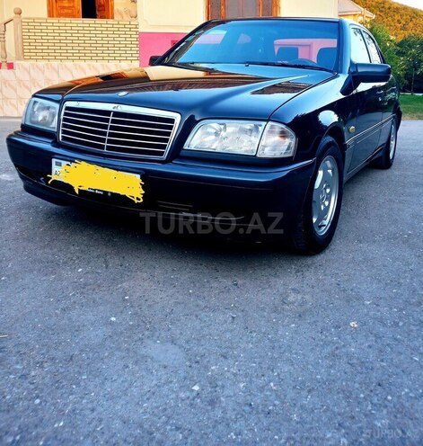 Mercedes C 220 1999, 345,000 km - 2.2 l - Qəbələ