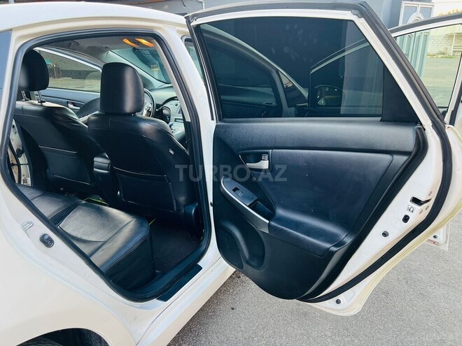 Toyota Prius 2013, 220,000 km - 1.8 l - Bakı