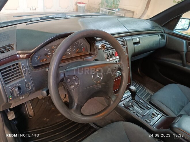 Mercedes E 230 1996, 335,203 km - 2.3 l - Şirvan