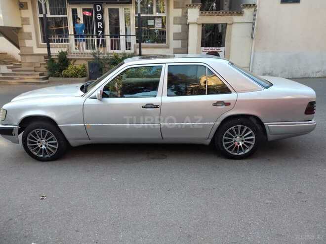 Mercedes E 250 1994, 397,500 km - 2.5 l - Bakı