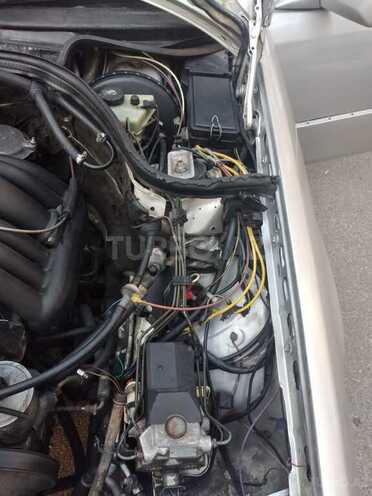 Mercedes E 250 1994, 397,500 km - 2.5 l - Bakı
