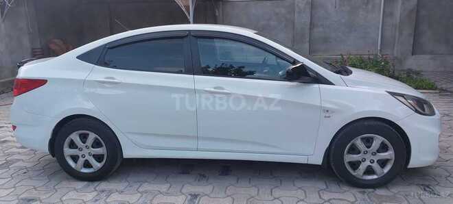 Hyundai Accent 2013, 199,000 km - 1.6 l - Tovuz
