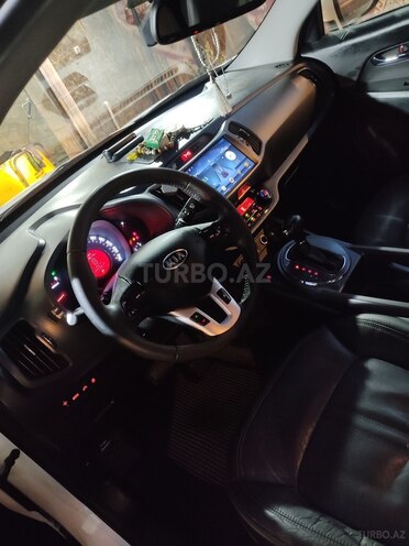 Kia Sportage 2010, 138,000 km - 2.0 l - Bakı