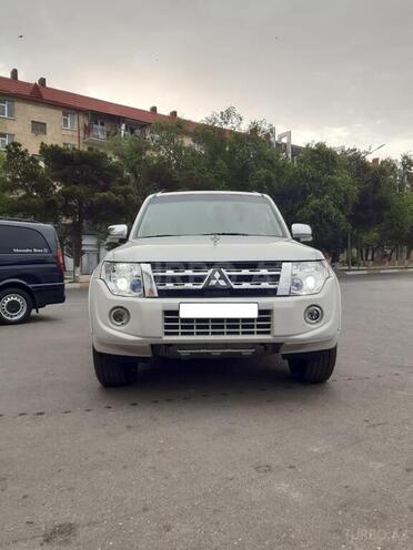 Mitsubishi Pajero 2009, 160,000 km - 3.8 l - Bakı