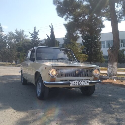LADA (VAZ) 21011 1984, 47,589 km - 1.5 л - Salyan